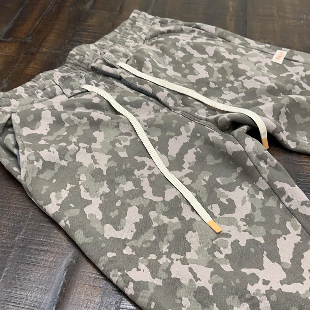 Marsh Wear Mens Large Green Camo Fleece Jogger Pants Sweatpants PO# 58275-00